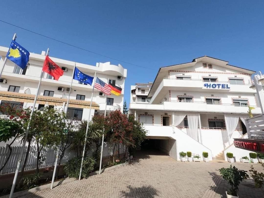 La Luna Hotel クサミル エクステリア 写真