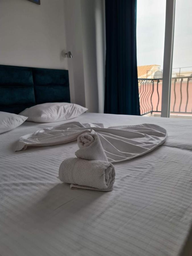 La Luna Hotel クサミル エクステリア 写真